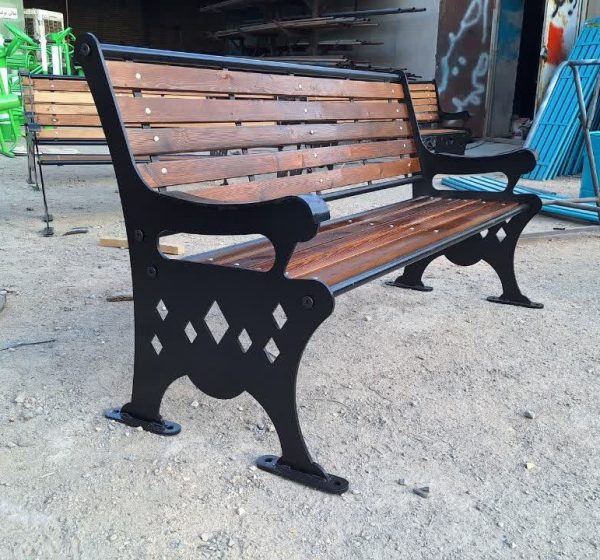 نیمکت پستی دار با برش CNC